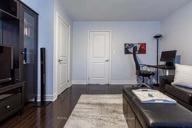 Additional image 20 of 81 Ruby Lang Lane