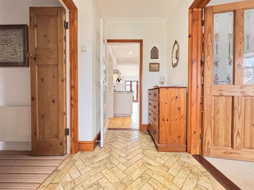 Additional image 25 of Windmill Road, Bradfield