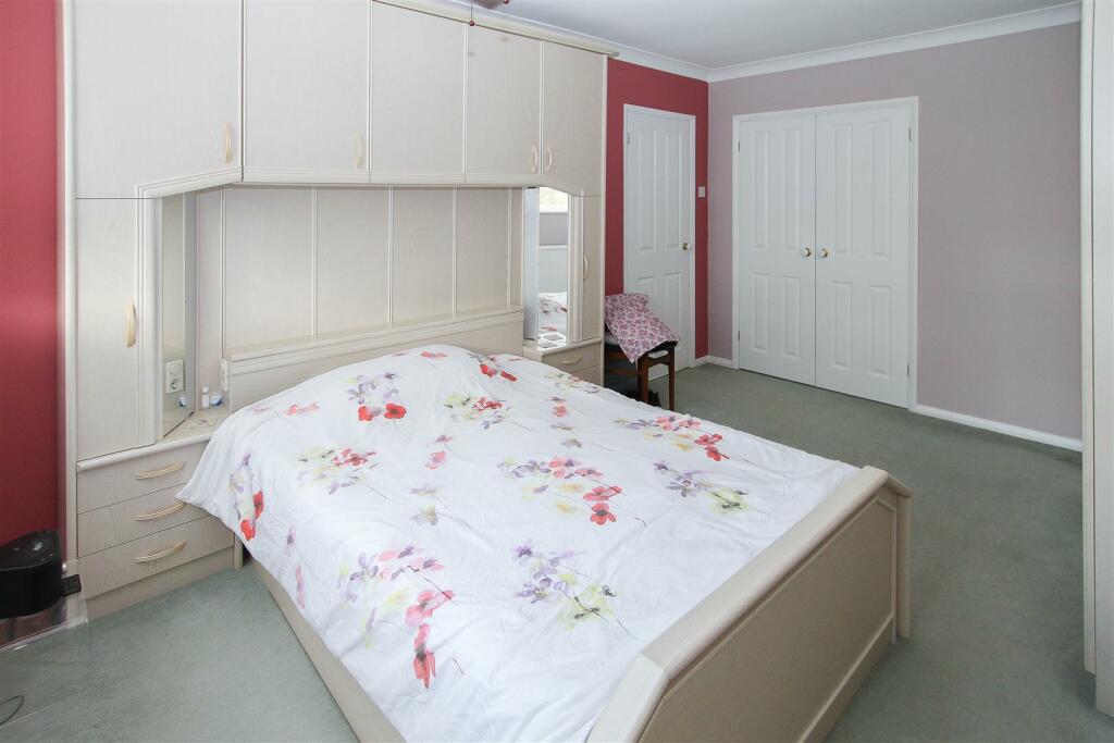 Additional image 15 of Kiln Field, Hook End, Brentwood