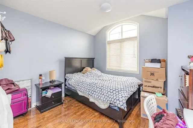 Additional image 20 of 37 Lola Cres