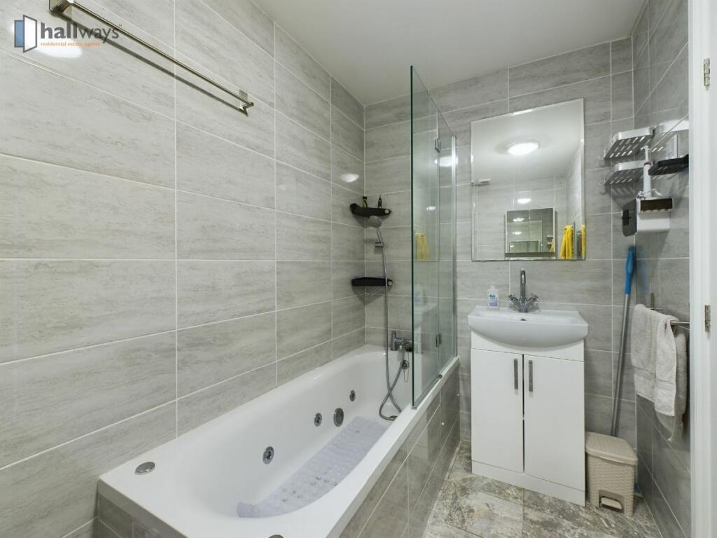 Additional image 7 of Reddown Road, Coulsdon