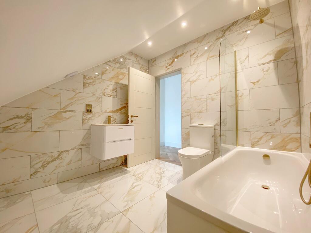 Additional image 11 of 44 The Green, Surrey, CR6