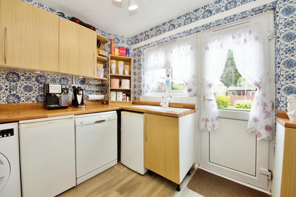 Additional image 6 of Hookfield, Harlow, CM18