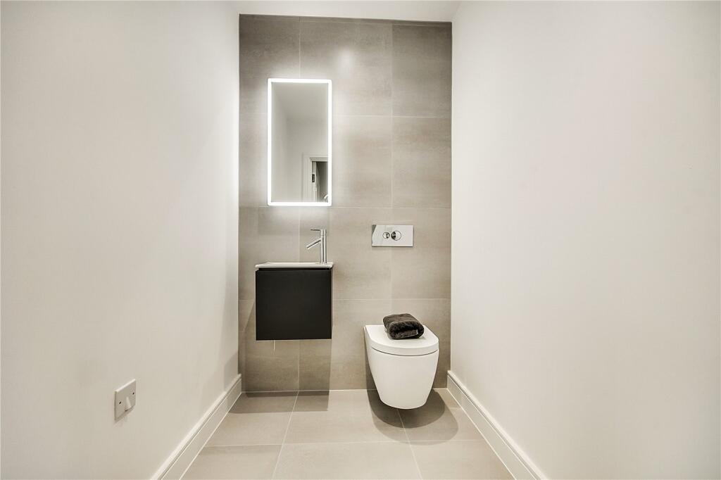 Additional image 4 of 12 Boyles Court, Dark Lane,, CM14