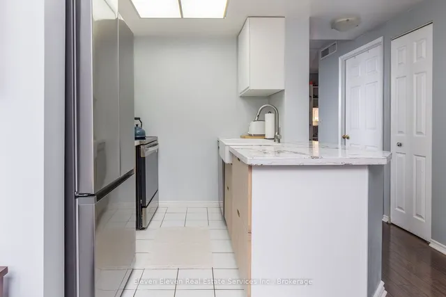 Additional image 5 of 7 Concorde Pl Unit 109