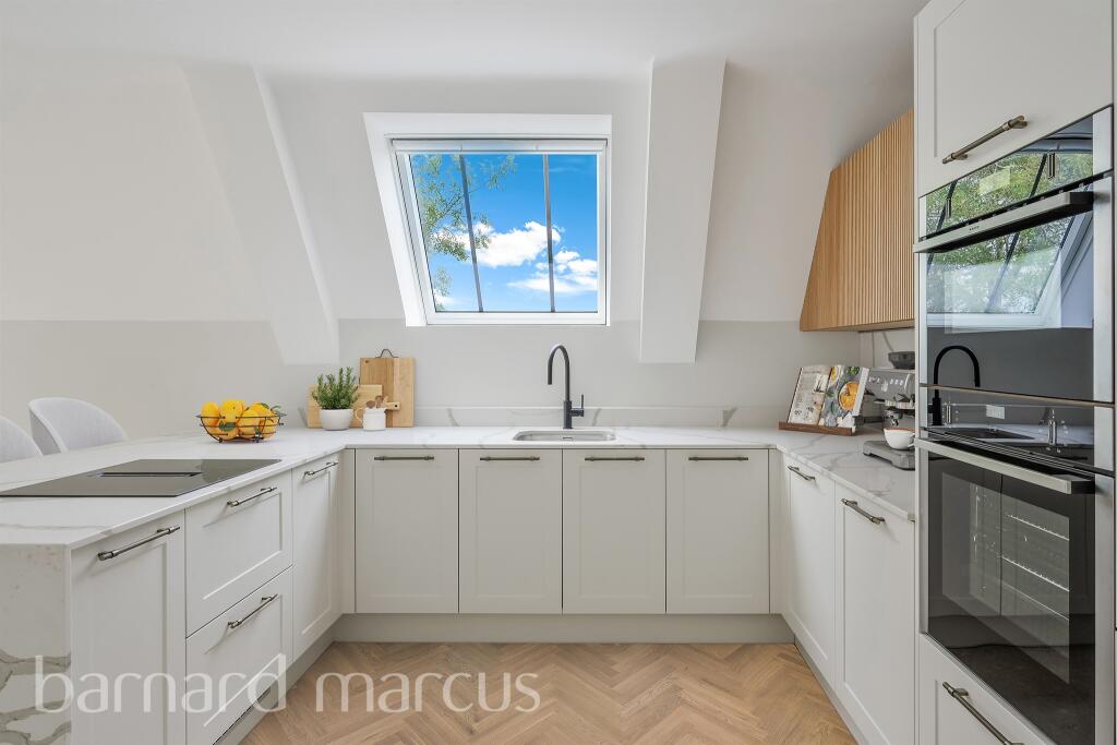 Additional image 14 of Hillbury Road, Warlingham