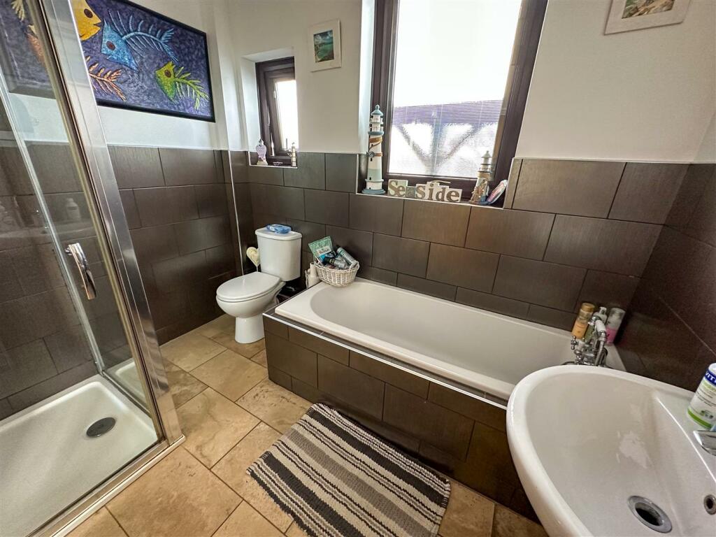 Additional image 16 of Southcliff Park, East Clacton