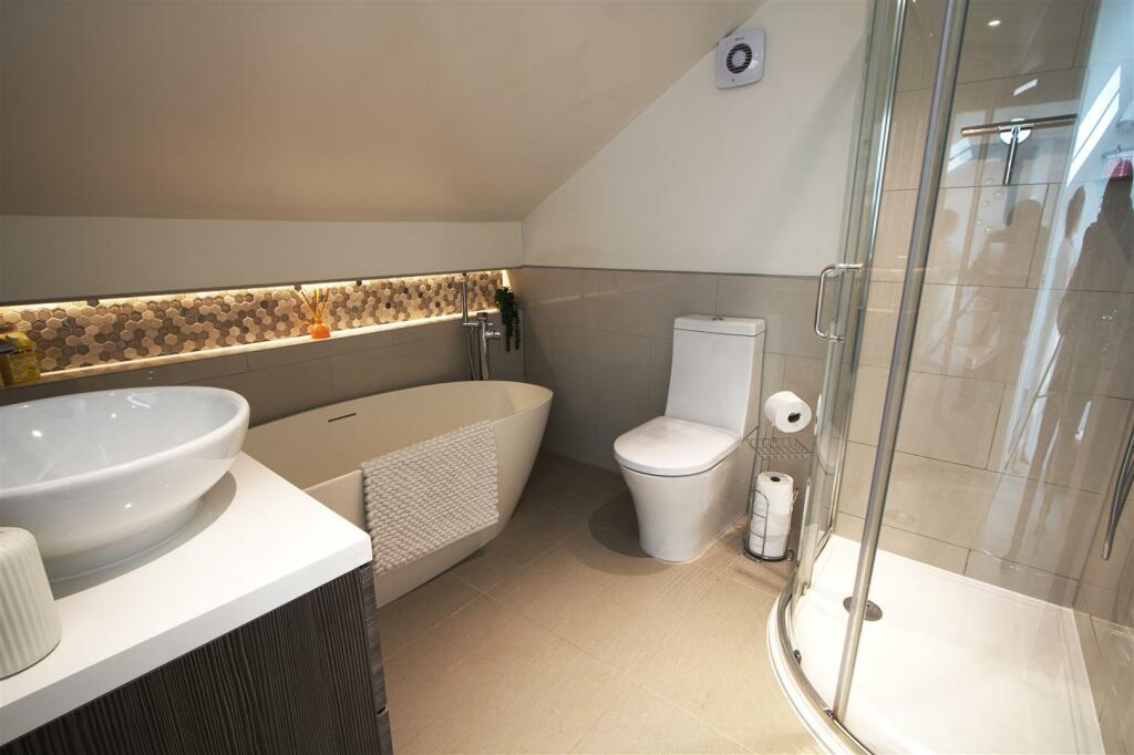 Additional image 17 of Coxes Farm Road, Billericay