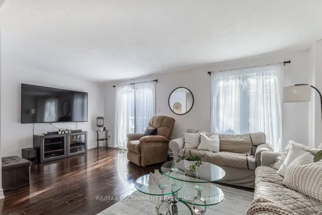 Additional image 11 of 83 Robert Hicks Dr