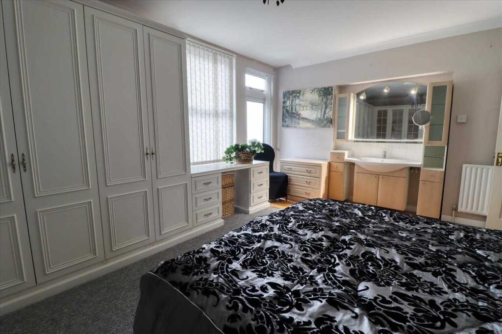 Additional image 18 of St Vincent Road, Clacton On Sea, Clacton on Sea