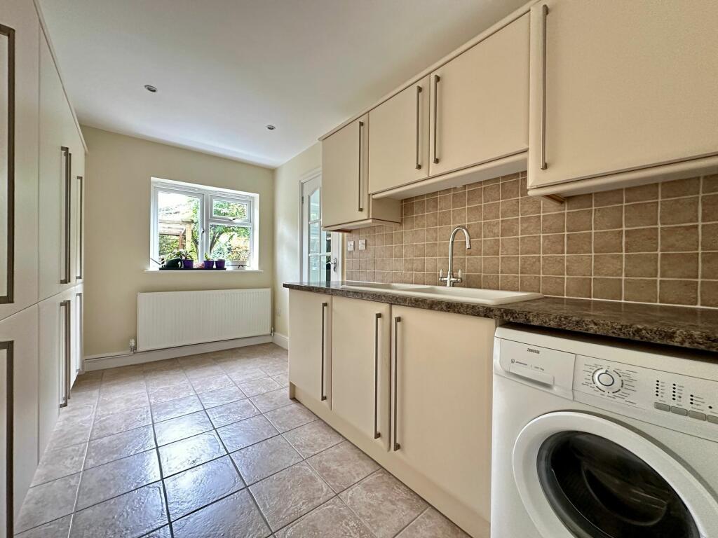 Additional image 8 of Western Road, Billericay, CM12