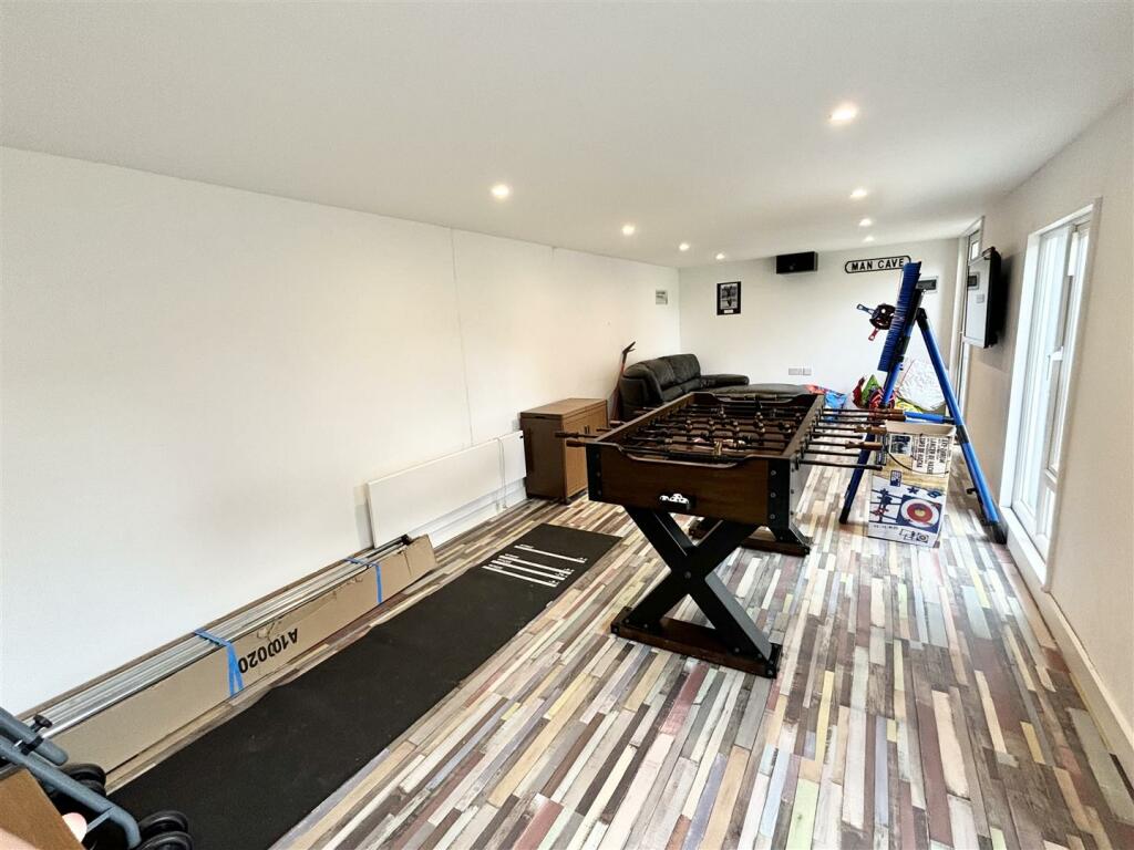 Additional image 41 of Thorndon Avenue, West Horndon, Brentwood