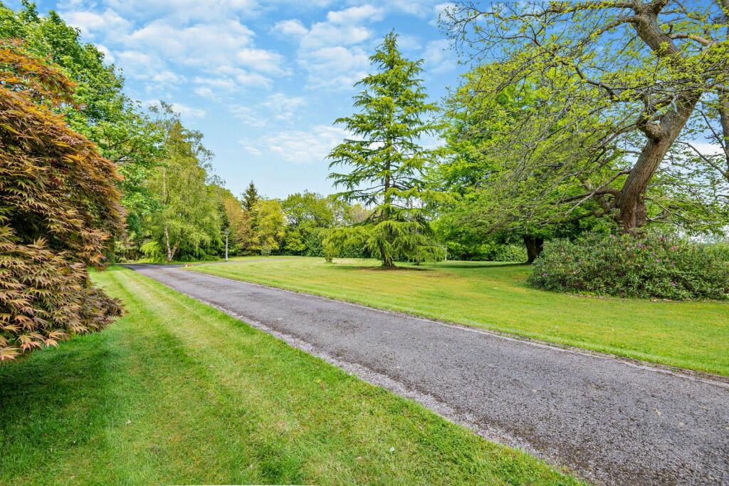 Additional image 31 of Tupwood Lane, Caterham, Surrey