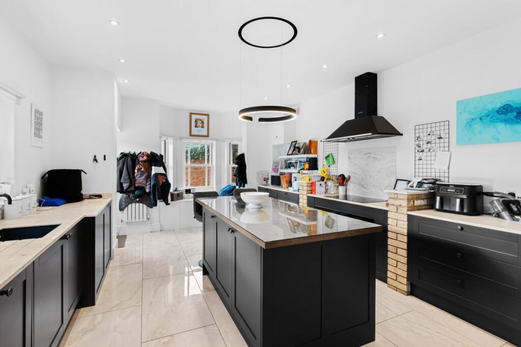 Additional image 29 of Lexden Road, Lexden, Colchester, Essex, CO3