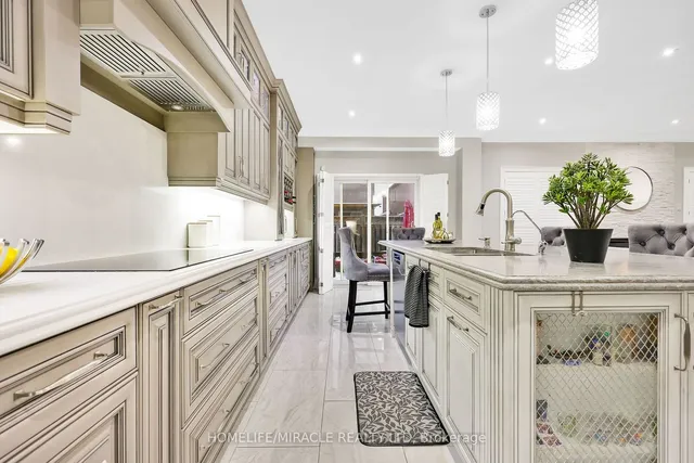 Additional image 13 of 8 Bottlebrush Dr