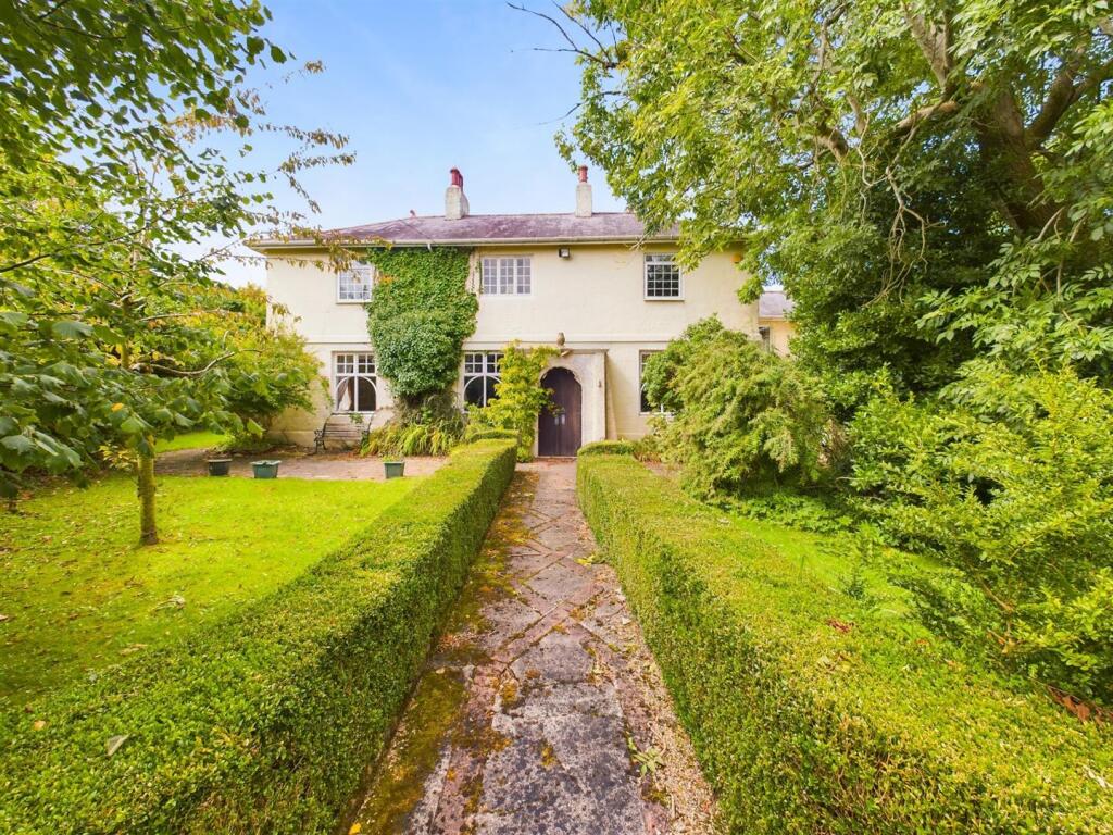 Additional image 38 of Pantasaph