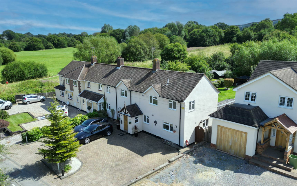 Additional image 39 of Honeypot Lane, Brentwood