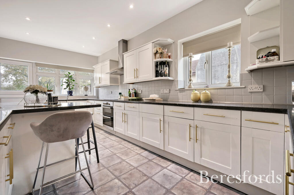 Additional image 7 of Chelmsford Road, Shenfield, CM15