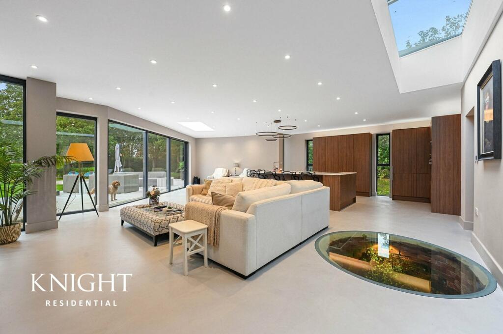 Additional image 40 of Coggeshall Road, Braintree, CM77