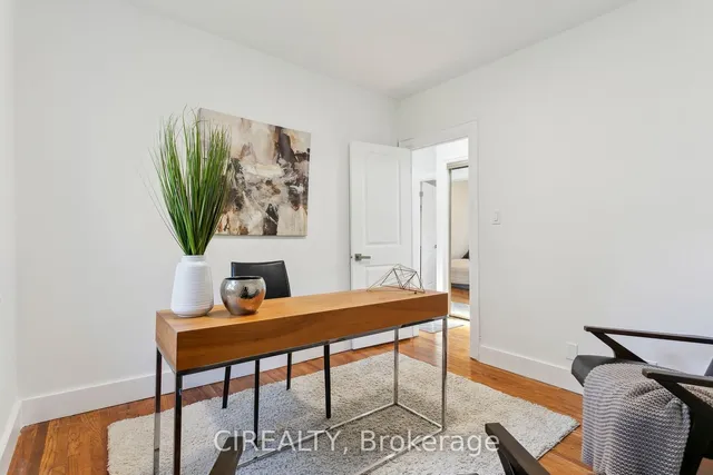 Additional image 27 of 17 Wendover Rd