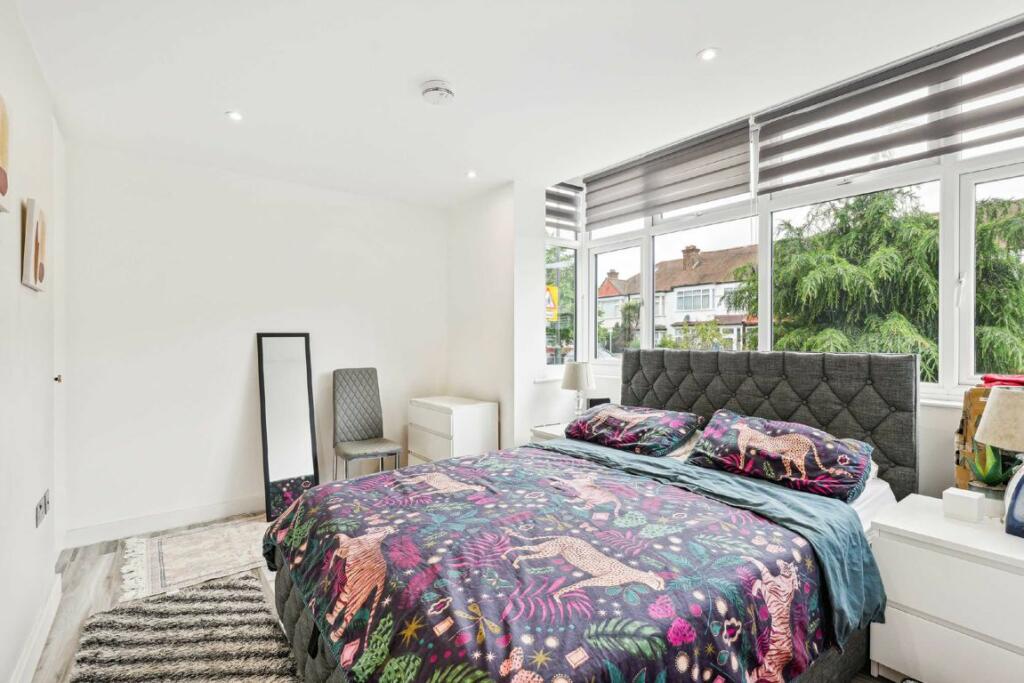 Additional image 6 of Streatham Road, Tooting