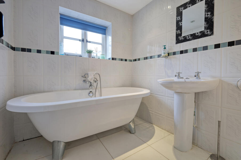 Additional image 26 of High Street, Kelvedon, CO5