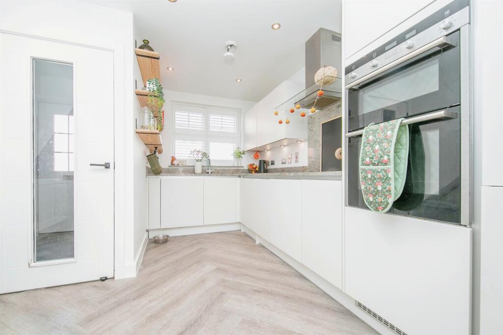 Additional image 19 of Rowhedge Wharf Road, Rowhedge, Colchester