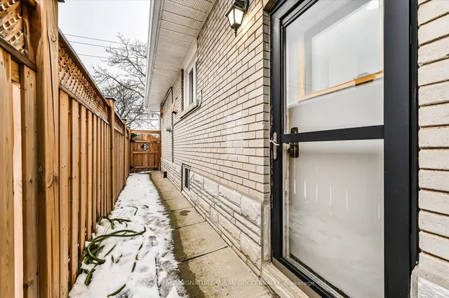 Additional image 22 of 75 Sloane Ave