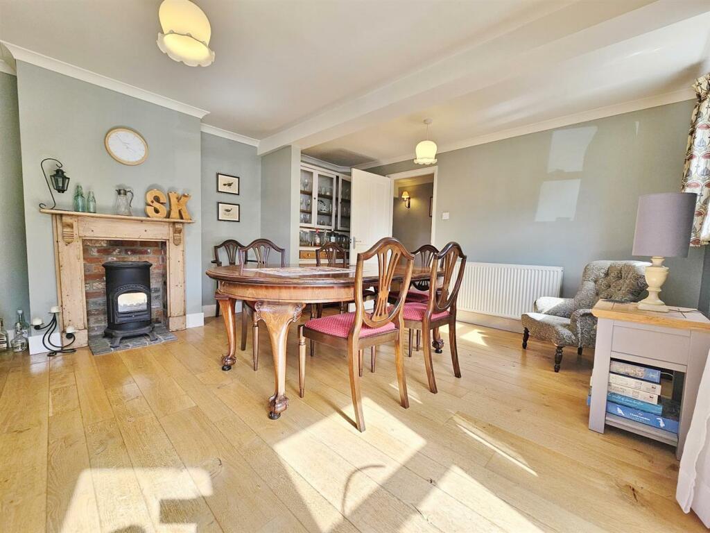 Additional image 7 of High Street, Thorpe-Le-Soken