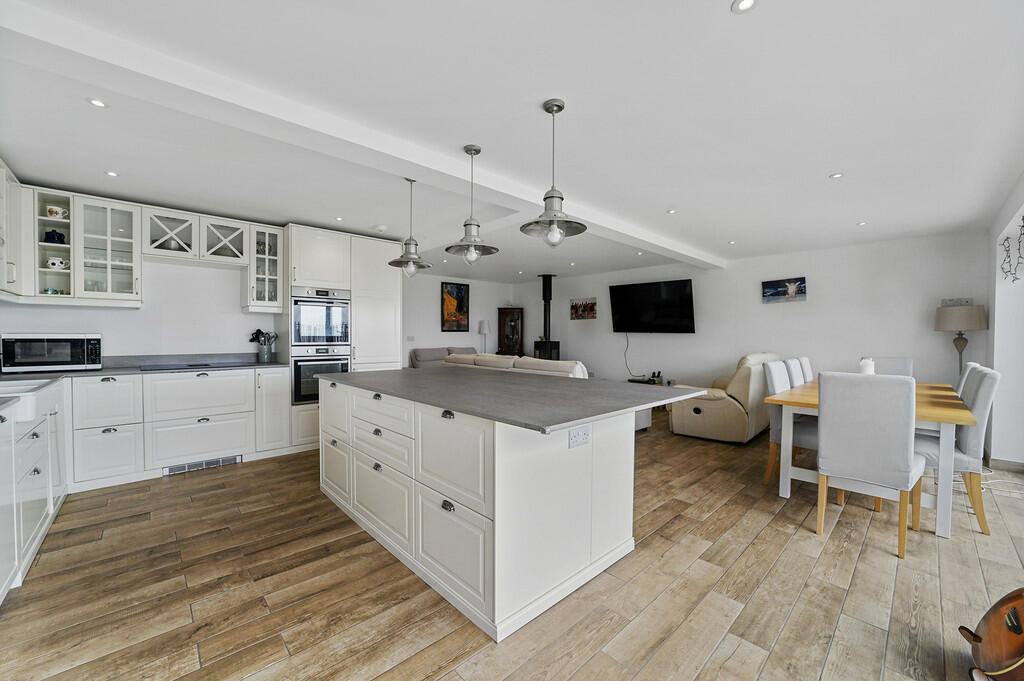 Additional image 4 of Point Clear Road, St Osyth