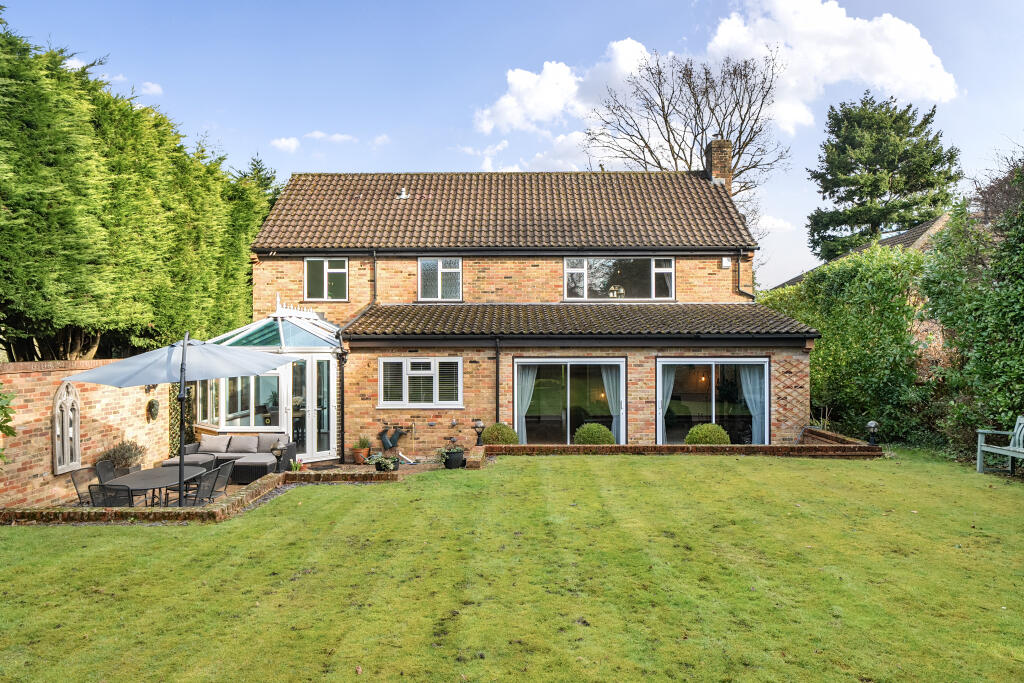 Additional image 16 of Chaldon Common Road, Caterham, CR3