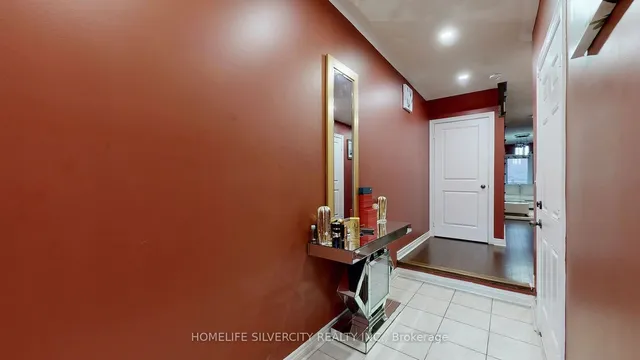 Additional image 7 of 41 Padbury Tr