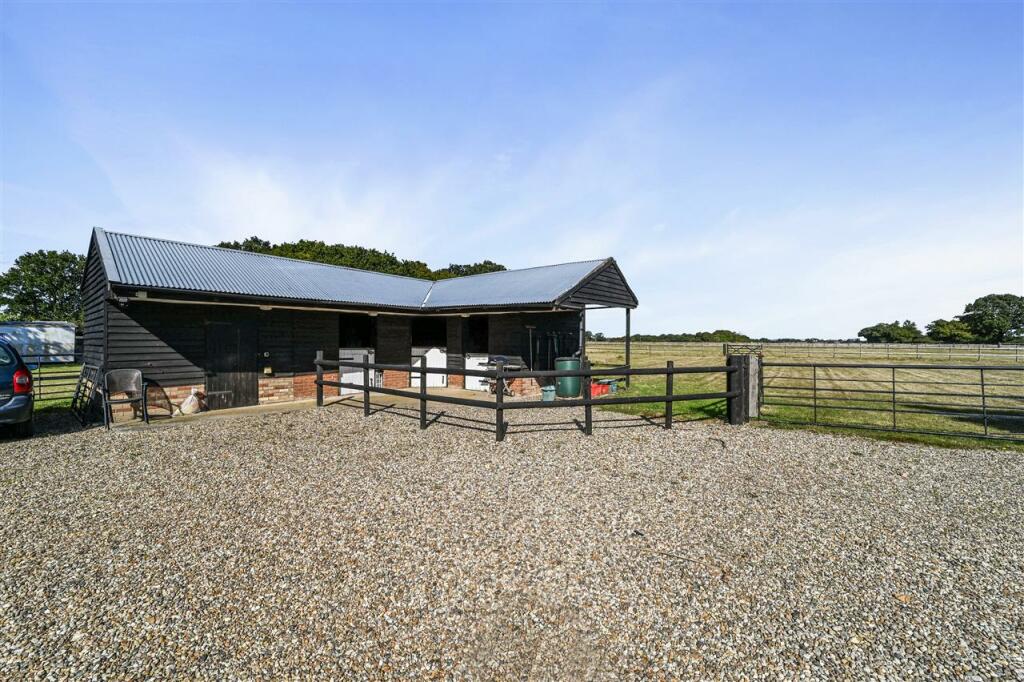 Additional image 3 of Equestrian Property, Frinton on Sea, CO13