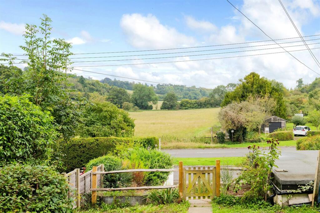 Additional image 32 of Outwood Lane, Chipstead,