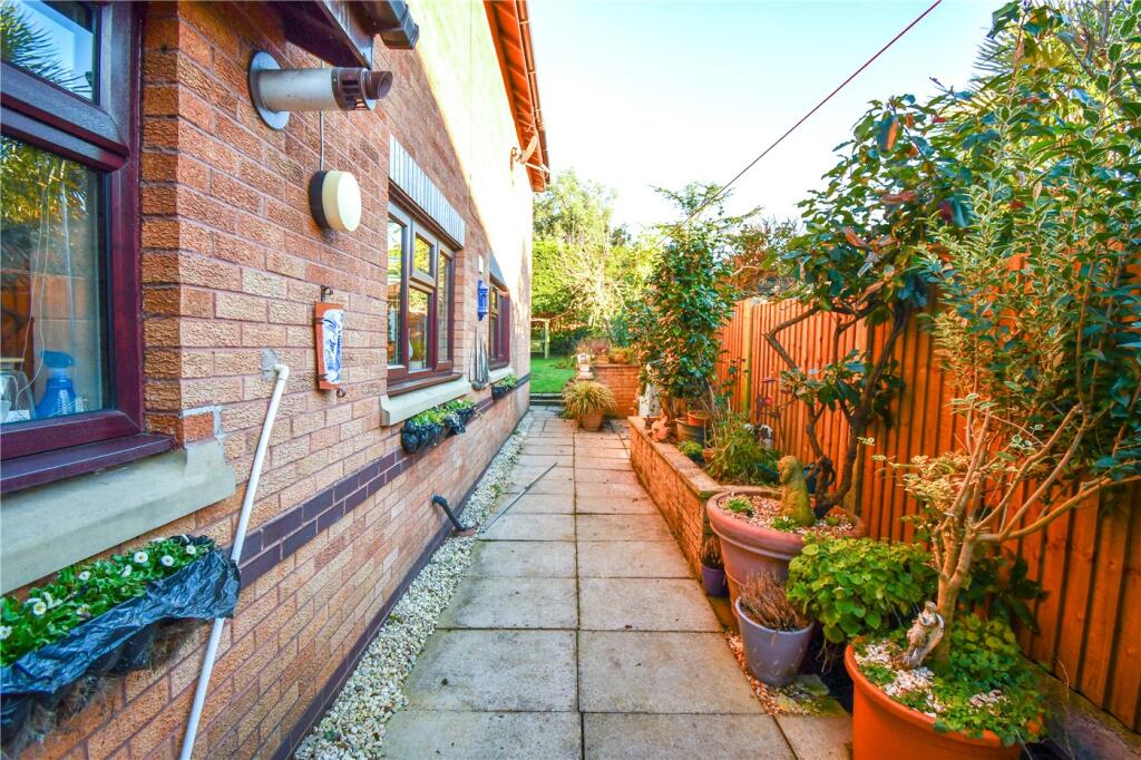 Additional image 37 of Farmers Heath, Great Sutton, Cheshire