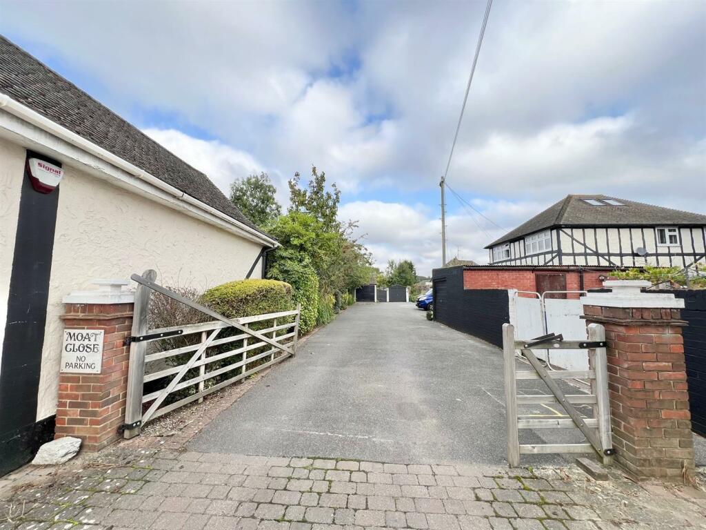 Additional image 14 of Church Lane, Doddinghurst, Brentwood