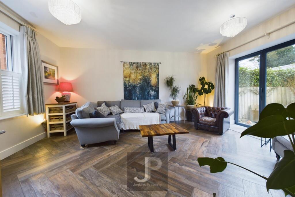 Additional image 6 of Kensington Way, Brentwood