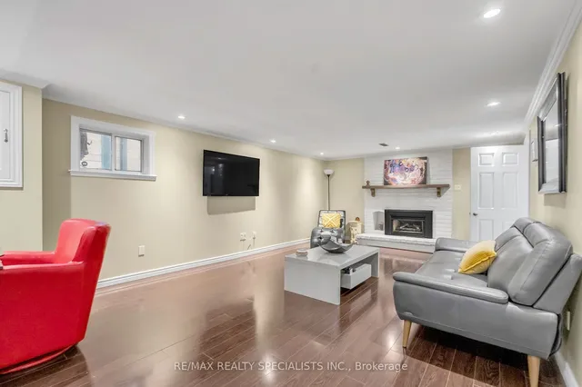 Additional image 28 of 63 Lockton Cres