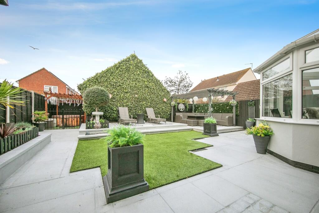 Additional image 18 of Hyacinth Close, Clacton-On-Sea