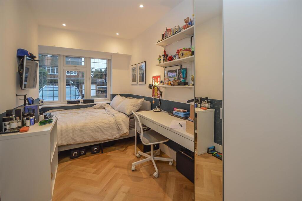 Additional image 15 of St. Nicholas Grove, Ingrave, Brentwood