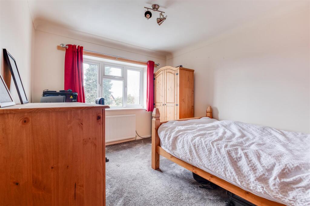 Additional image 20 of The Quillet, Neston