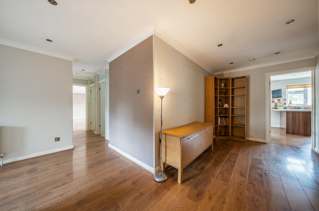 Additional image 9 of Woodbury Close, Croydon