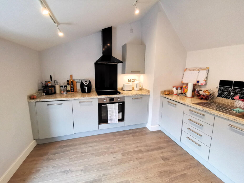 Additional image 9 of Litten Tree House, CM7