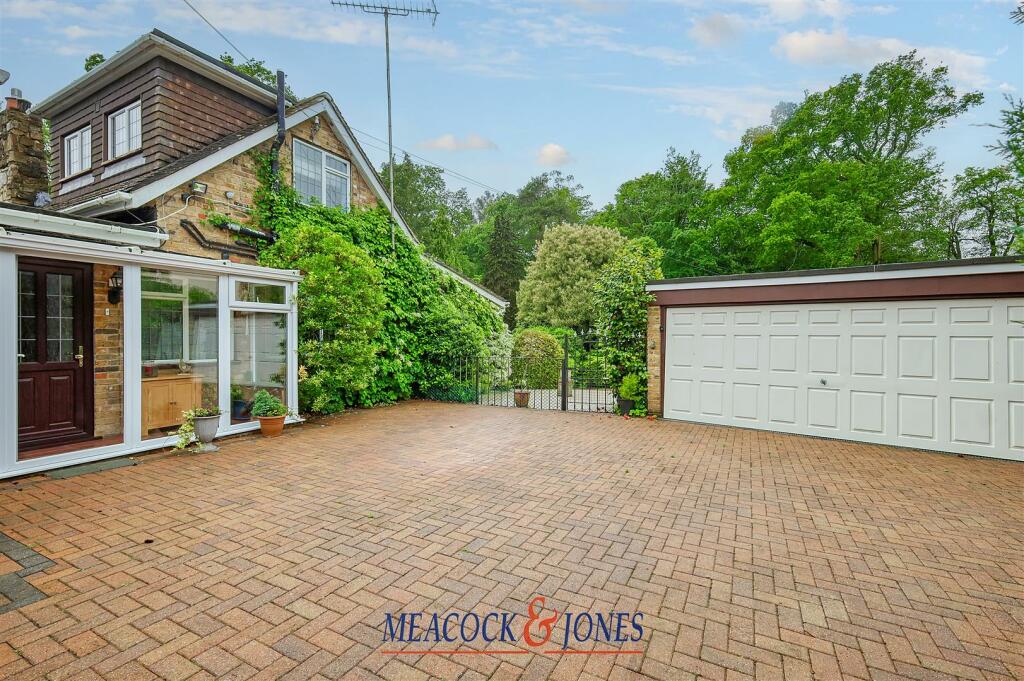 Additional image 36 of Mores Lane, Pilgrims Hatch, Brentwood