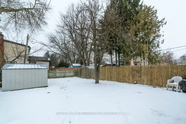 Additional image 32 of 984 Victoria Park Ave