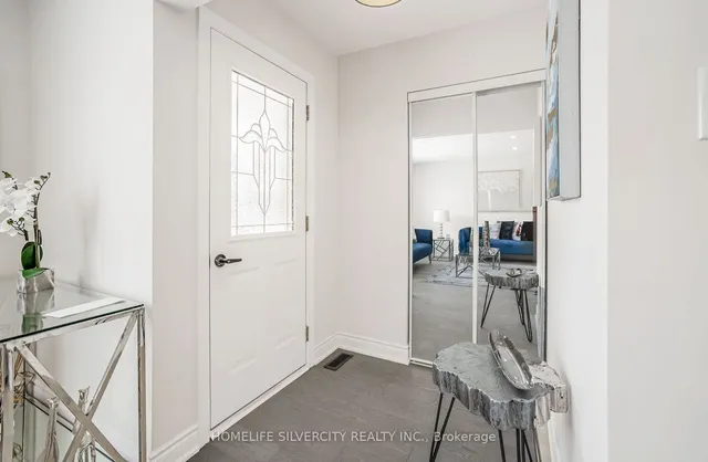 Additional image 3 of 168 Folkstone Cres