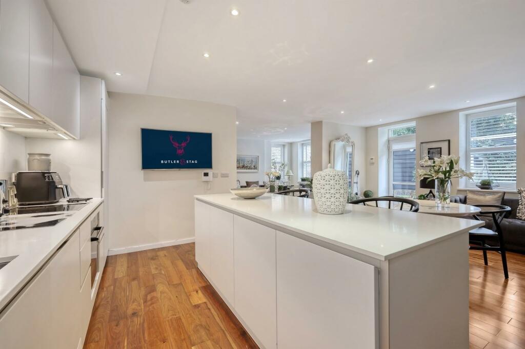 Additional image 9 of Piercing Hill, Theydon Bois,