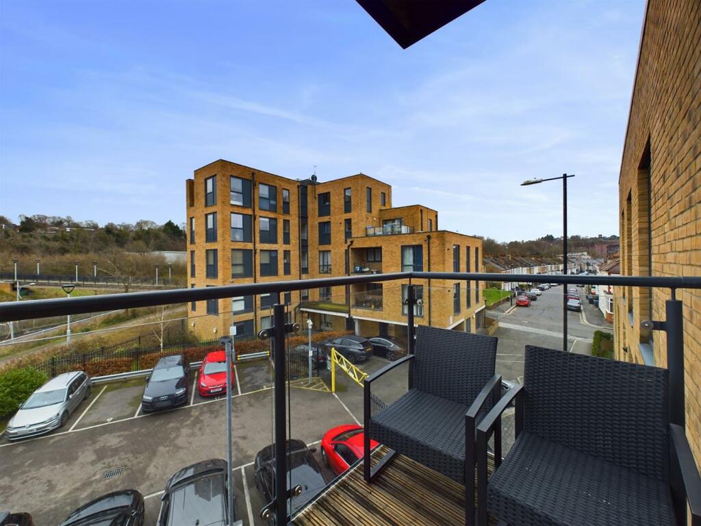 Additional image 7 of Leaden Hill, Coulsdon