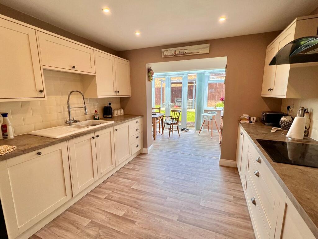 Additional image 25 of Brian Bishop Close, WALTON ON THE NAZE, CO14