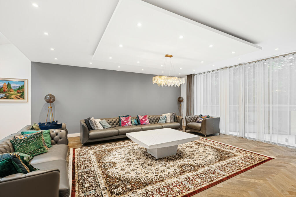 Additional image 10 of Pine Coombe, Shirley, CR0